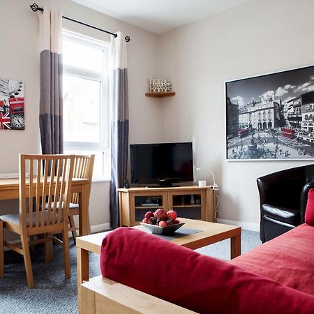 Madison Hill - Bedford Hill 1 - One Bedroom Flat London Bagian luar foto